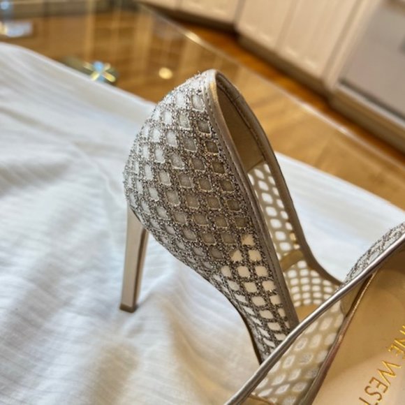Nine West Women's Tatiana Sparkly Gold Mesh Glitter Pumps/Heels, size 6M - Picture 6 of 10